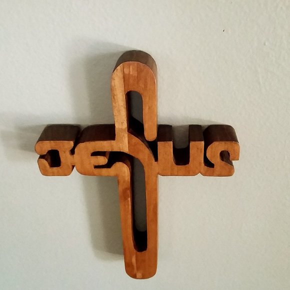 Jesus Name Wooden Cut Out Christian Wall Decor 8" x 6" x 1" - Picture 6 of 10